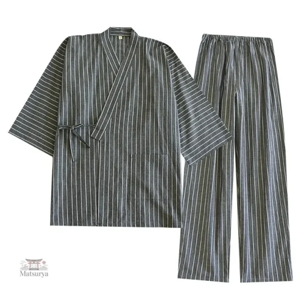 Jinbei à motifs rayés pour un look décontracté et unique