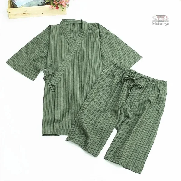 Vêtement traditionnel japonais rayé pour homme