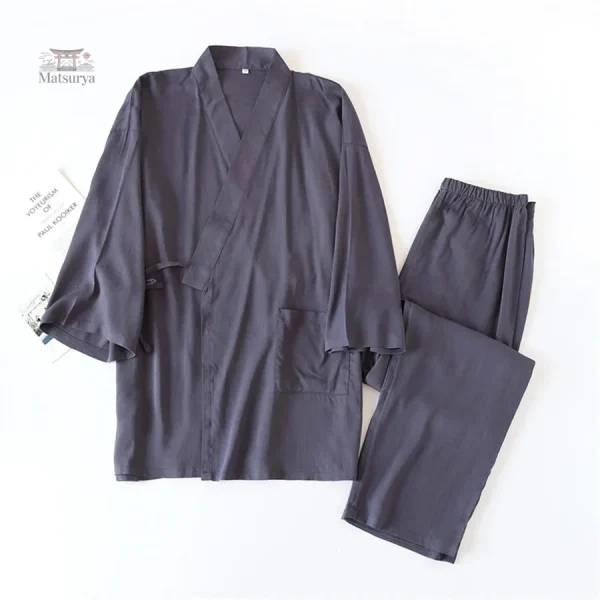 Vêtement Jinbei homme, idéal pour les journées chaudes