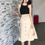 Jupe japonaise boutonnée en tissu léger