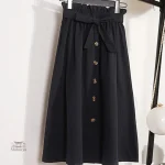 Jupe boutonnée au style traditionnel japonais