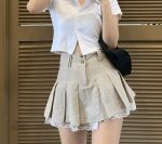 Jupe courte japonaise élégante et tendance