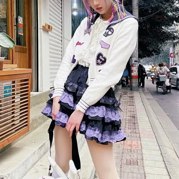 Mode gothique : jupe japonaise originale et tendance