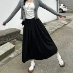 Jupe japonaise ample, élégante et moderne