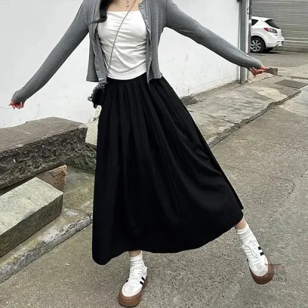 Jupe japonaise ample, élégante et moderne