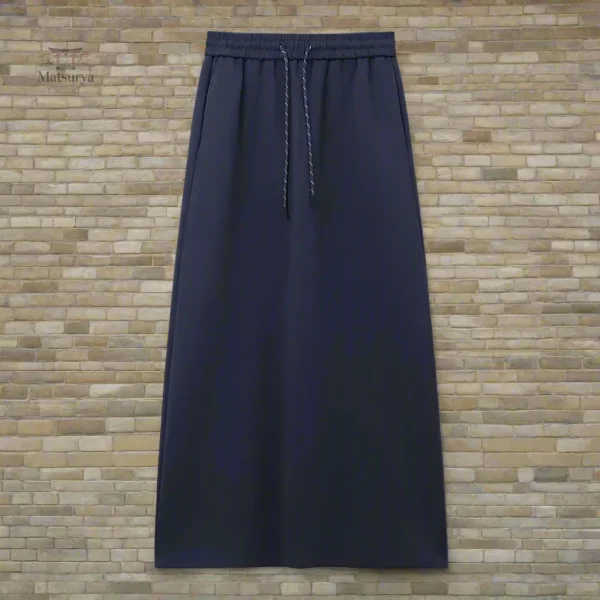 Mode japonaise : jupe longue idéale pour toutes occasions