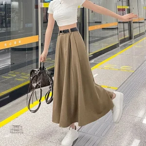 Jupe classique japonaise mi-longue