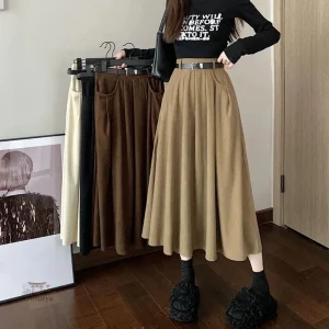 Vêtements Japonais Femme : Jupe en velours côtelé