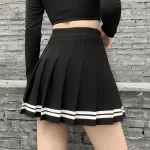 Vêtements traditionnels japonais : jupe plissée
