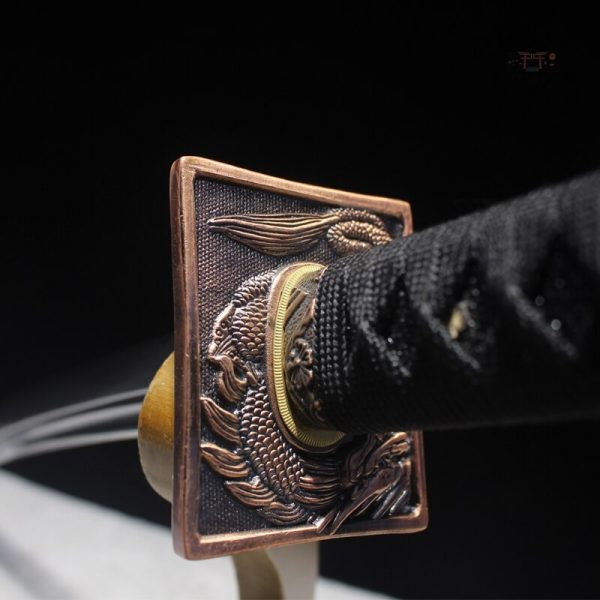 Katana japonais, chef-d'œuvre de l'art martial