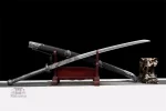 Katana traditionnel japonais avec finition soignée