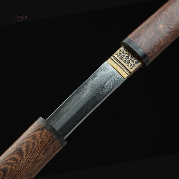 Katana moderne, fusion de tradition et style