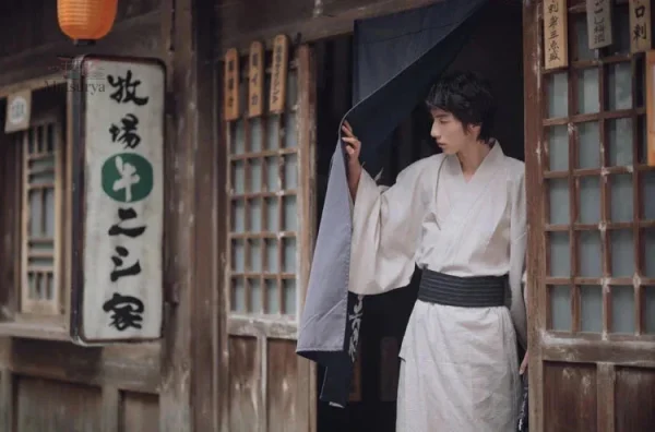 Kimono d'Homme en Beige Élégant