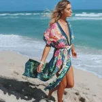 Kimono de plage floral élégant