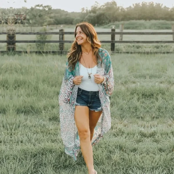 Style côtier : kimono de plage pour une allure décontractée