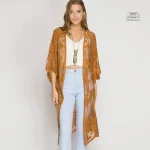 Kimono de plage avec dentelles délicates