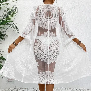 Mousseline brodée pour un look estival élégant