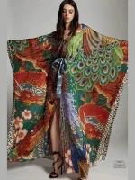 Kimono de plage fleuri avec motifs colorés