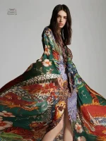 Kimono léger à fleurs pour les journées d'été