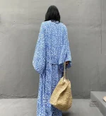 Maxi kimono de plage pour un look estival chic