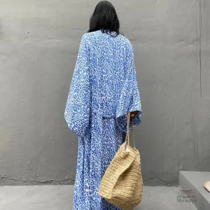 Maxi kimono de plage pour un look estival chic