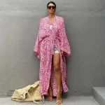 Kimono de plage fluide, parfait pour les vacances