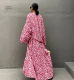 Accessoire de plage : kimono maxi confortable et stylé