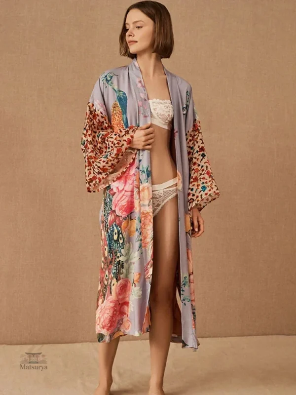 kimono-de-plage-peacock-1 Kimono de plage Peacock au design vibrant et élégant