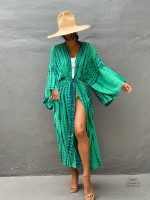 Kimono de plage avec motifs estivaux