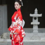 Kimono Japonais Femme avec motifs vintage