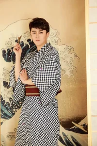 Kimono homme style damier avec manches larges