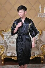 Kimono dragon pour homme élégant