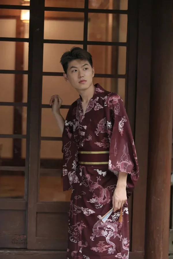 Vêtement traditionnel homme, kimono marron
