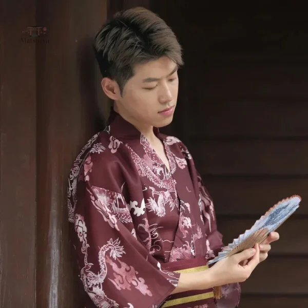 Kimono homme en tissu marron, élégant