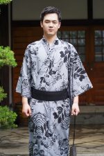 Kimono homme en style traditionnel, motif nature