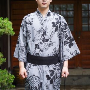 Kimono homme en style traditionnel, motif nature