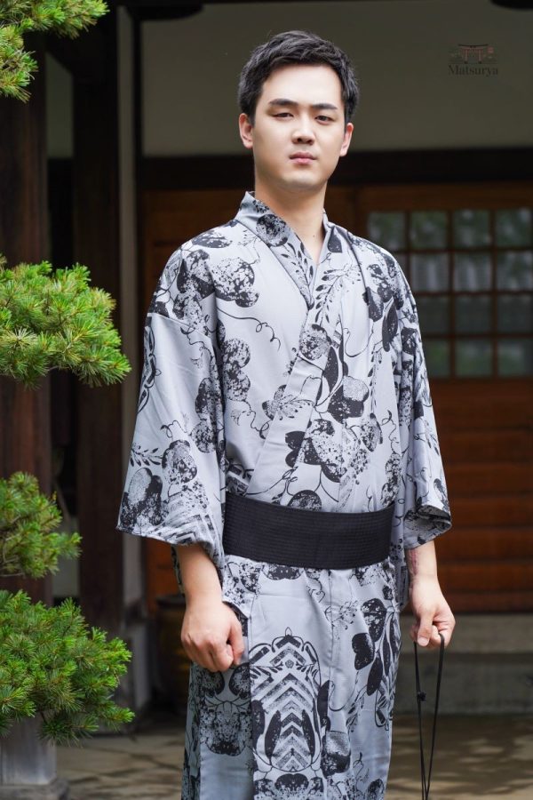 Kimono traditionnel pour homme avec design naturel