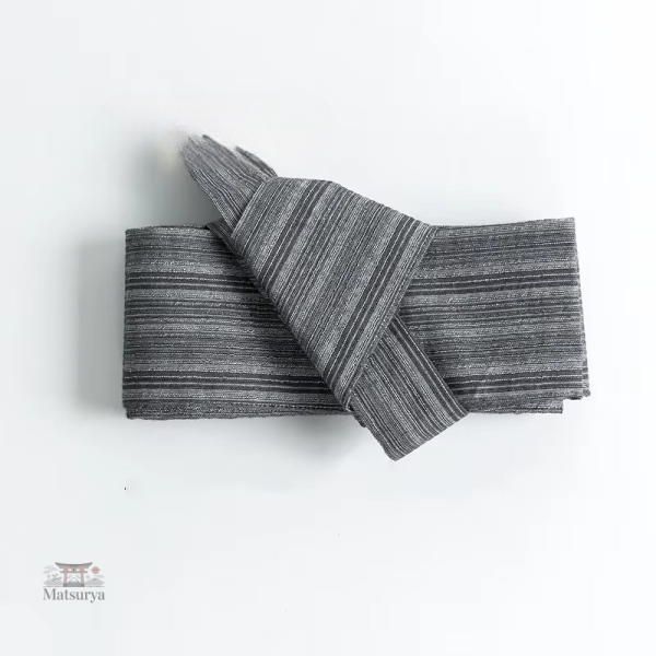Kimono noir homme pour un look stylé