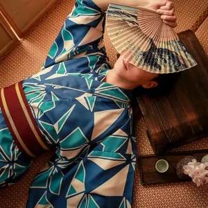 Kimono traditionnel pour homme avec motifs uniques