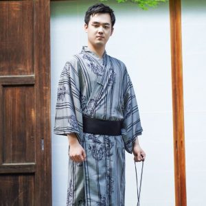 Kimono Homme Simple en tissu léger et confortable