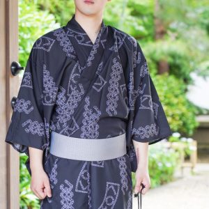 Kimono traditionnel homme avec motifs sombres