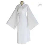 Vêtement féminin kimono blanc japonais