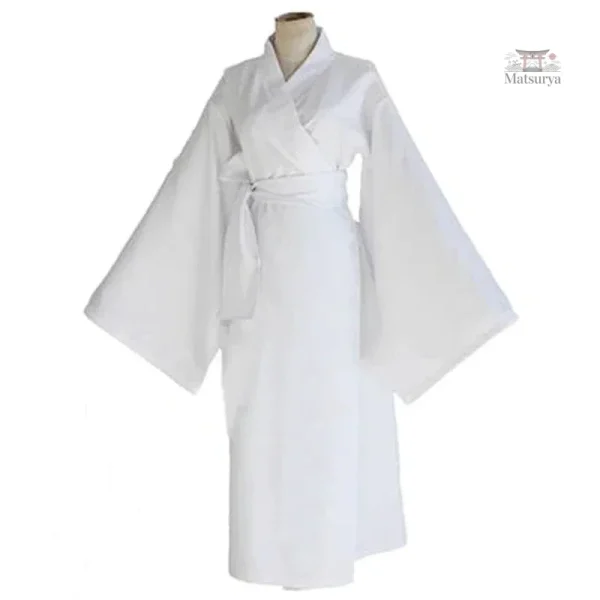 Vêtement féminin kimono blanc japonais