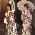 Kimono Japonais Femme Violet élégant et stylé