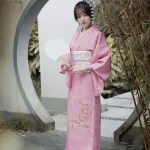 Kimono Japonais Fleuri Rose pour femme