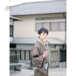 Kimono Masculin au Style Traditionnel