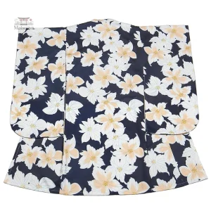 Vêtement traditionnel japonais à motifs floraux