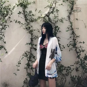 Veste japonaise pour femme, design kimono élégant et confortable
