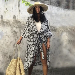 Vêtement de plage kimono long