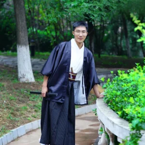 Vêtement traditionnel homme en kimono long